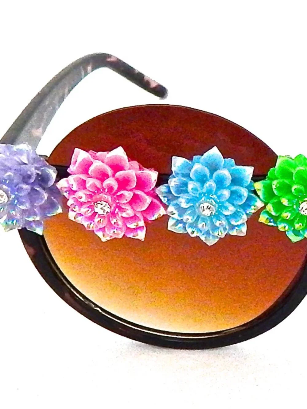 GASOLINE GLAMOUR JELLYBEAN DISCO QUEEN PEEKABOO GLASSES🪩💎🛼